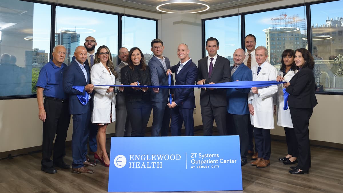 Empiece vídeo: Englewood Health ZT Systems Outpatient Center Opens at 2 Journal Square