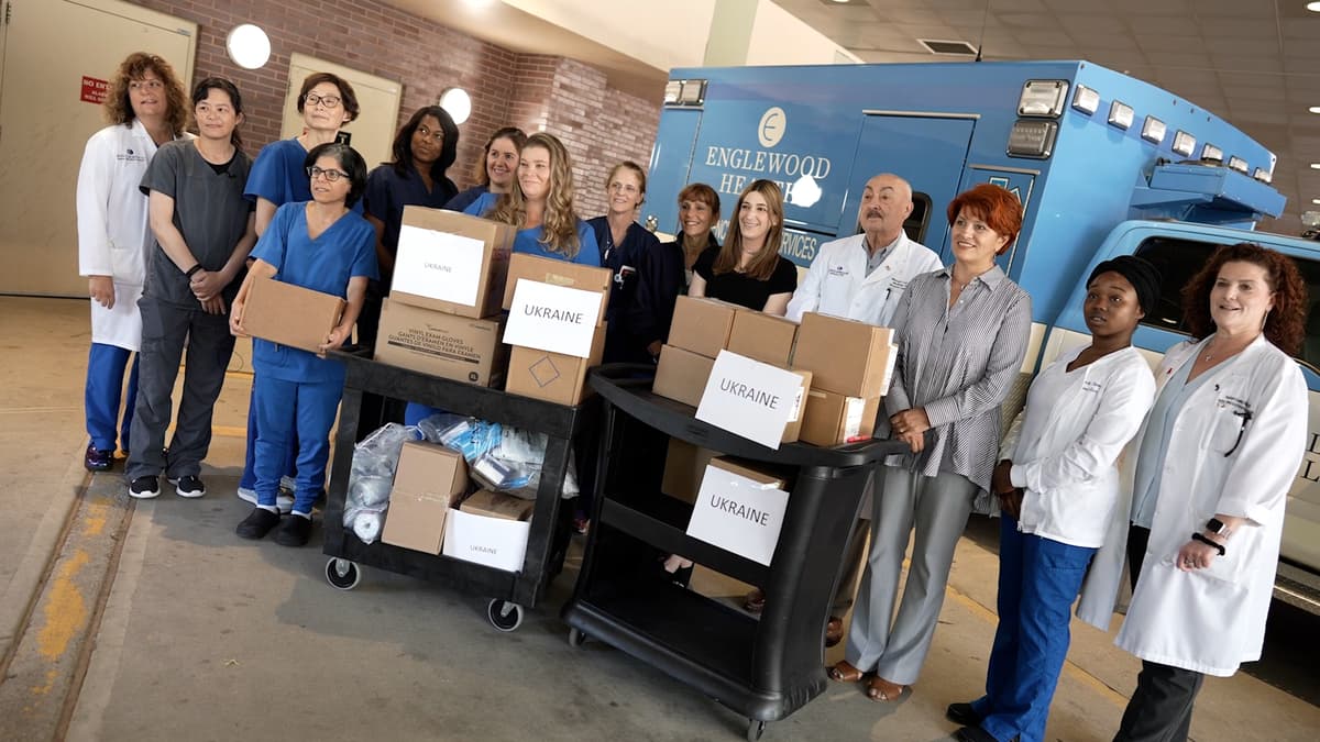 Empiece vídeo: Englewood Health Donates Supplies to Support Ukraine